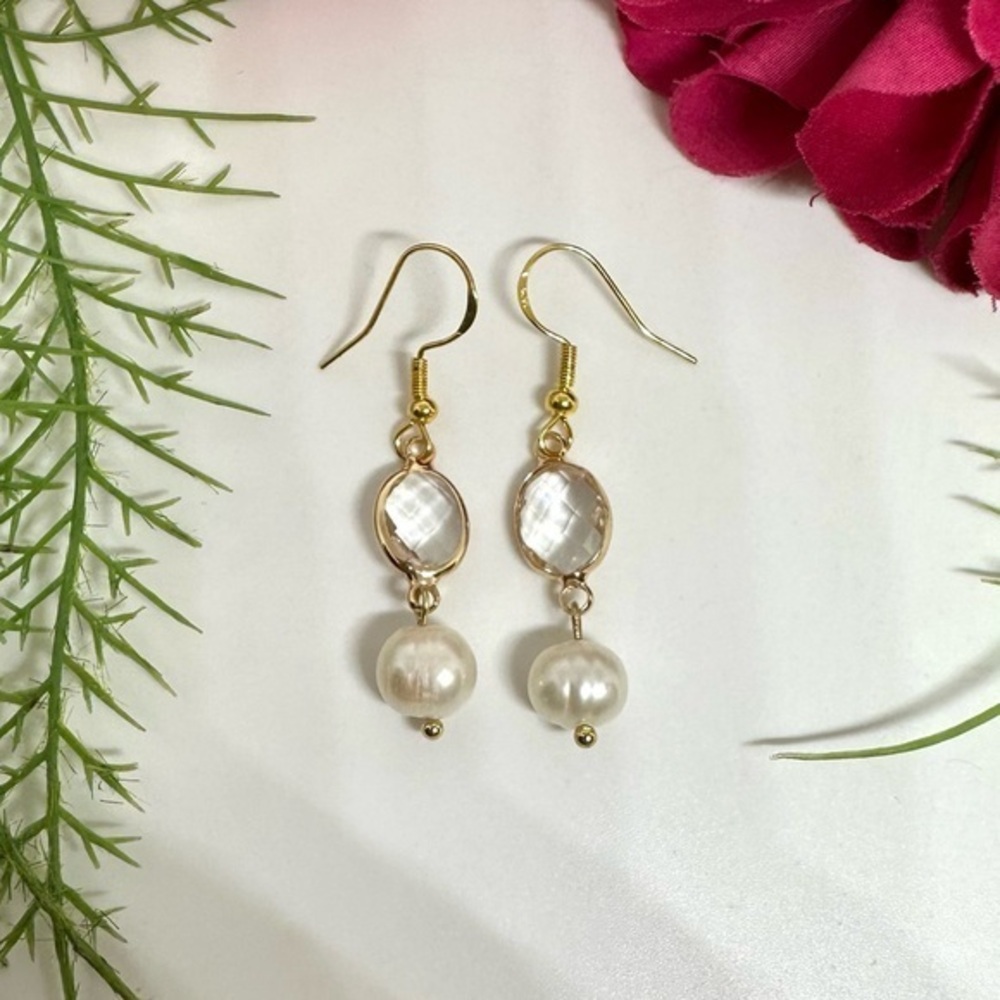 NEW⚜️Baroque Freshwater Pearl & Crystal Charm Earrings